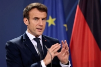 الرئيس الفرنسي يطمئن الفرنسيين حول انقطاع الكهرباء- رويترز