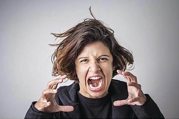 الإناث يعبرن عن غضبهن بـ6 طرق - اليوم 