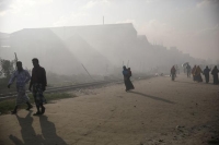 العاصمة دكا تعد الأكثر تلوثًا في بنجلاديش - رويترز