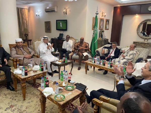 لقاء دبلوماسي عربي دولي بمنزل سفير المملكة لحلحة الأزمة السودانية - اليوم