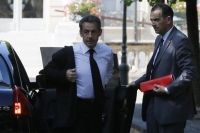 محكمة فرنسية تنظر طعن ساركوزي على حكم سجنه في اتهامه بالفساد