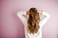 نصائح ومحاذير.. 8 طرق طبيعية لتعزيز نمو الشعر