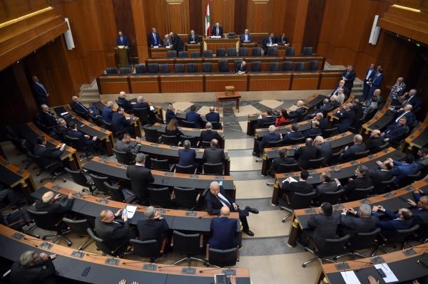 «تحالف الشر» يُفشل انتخاب رئيس لبناني للمرة التاسعة