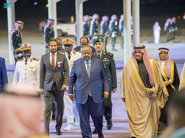 رئيس جمهورية جيبوتي يصل إلى الرياض