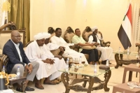 أعضاء الكتلة الديمقراطية في دار حزب الأمة القومي السوداني - اليوم