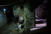 الأوكرانيون يواجهون البرد والظلام مع حلول الشتاء بسبب القصف الروسي - مشاع إبداعي