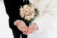 يحمي الزواج من أمراض خطيرة كما يعزز الصحة العامة للمتزوجين- مشاع إبداعي