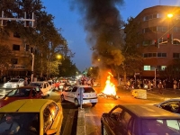 السلطات الإيرانية اعتقلت ما لا يقل عن 18 ألف شخص شاركوا في المظاهرات المستمرة منذ نحو 3 شهور - رويترز