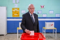 الرئيس قيس سعيد يدلي بصوته في الانتخابات البرلمانية التونسية - رويترز