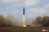 كوريا الشمالية تطلق صاروخين باليستيين تجاه البحر الشرقي