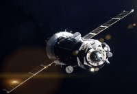 روسيا: ذراع آلية ستفحص مركبة سويوز الفضائية بعد ظهور تسرب