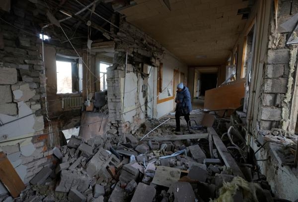 منزل في دونيتسك دمره قصف الحرب الأوكرانية - رويترز