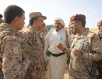 رئيس هيئة الأركان اليمنية يتفقد قوات الشرعية جنوب مأرب - اليوم