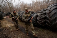 «بوليتيكو»: الحرب الأوكرانية تكشف ضعف المؤسسات الأوروبية
