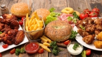 الأطعمة عالية السعرات تؤثر في الصحة وترفع خطر الإصابة بالأمراض - مشاع إبداعي
