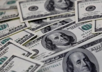 العملة الأمريكية تحقق أكبر مكاسب سنوية - رويترز 