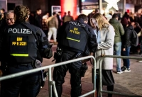 رجال الشرطة خلال احتفالات رأس السنة بألمانيا - د ب أ