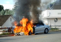 فرنسا: انخفاض 21 % في عدد السيارات المحترقة ليلة رأس السنة