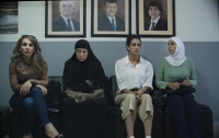 4 شقيقات يتجاوزن خلافاتهن للبحث عن والدهن في فيلم "بنات عبد الرحمن"