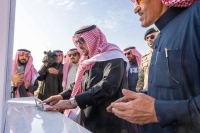 الأمير فيصل بن مشعل يضع حجر الأساس لمشروع مأوى الغزلان بمتنزه القصيم الوطني- حساب الإمارة على تويتر