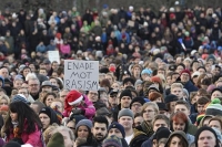 مظاهرة في السويد ضد العنصرية - رويترز