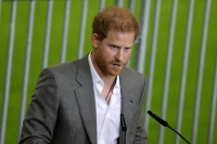 الأمير هاري: أفراد بالعائلة المالكة تعاونوا مع الصحافة الصفراء لتشويه سمعتي