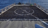2116 بندقية.. البحرية الأمريكية تحبط تهريب أسلحة إيرانية لميليشيا الحوثي