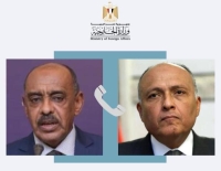 وزيرا الخارجية المصري والسوداني اتفقا على أهمية استمرار التنسيق والتشاور - حساب المتحدث باسم الخارجية المصرية على تويتر