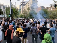 رغم إعدام المحتجين.. انتفاضة إيران تتواصل لليوم الـ119