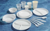 أدوات المائدة البلاستيكية - مشاع إبداعي
