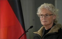 وزيرة الدفاع الألمانية تستقيل من منصبها