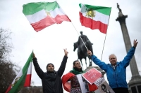 احتجاج على حكومة إيران في ميدان ترافالغار بلندن، بريطانيا- رويترز