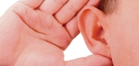 كيف يشكل البرد القارص خطورة على صحة الأذن؟