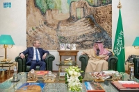 نائب وزير الخارجية يستقبل المبعوث الأوروبي للسلام في الشرق الأوسط