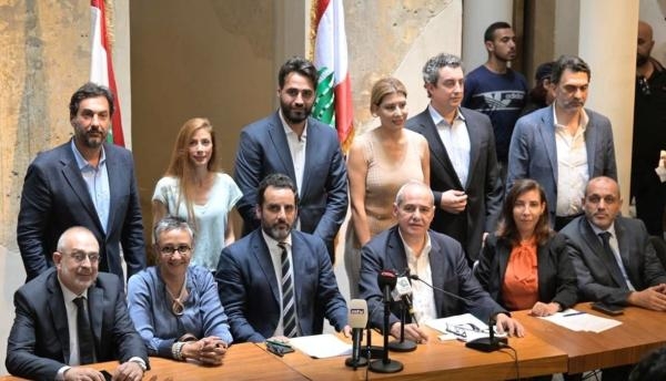 نواب يعتصمون داخل البرلمان اللبناني: سننام في المجلس