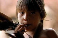 تقارير عن وفاة أطفال بسبب سوء التغذية في إقليم يانومامي - مشاع إبداعي