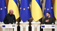 "بوليتيكو": الاتحاد الأوروبي يقود أوكرانيا إلى أزمة ديون سيادية