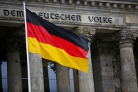 ألمانيا تدعو إلى التماسك في الخلاف حول توريد دبابات إلى أوكرانيا