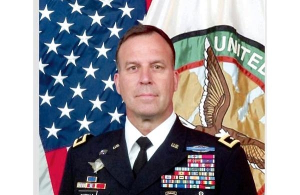 قائد القيادة المركزية الأمريكية الجنرال مايكل كوريلا - اليوم