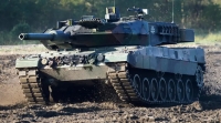 دبابة ليوبارد 2 التي وافقت ألمانيا على إرسالها إلى أوكرانيا - د ب أ