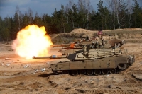 هل تشعل "الدبابات الغربية" حربا مباشرة بين روسيا والناتو؟
