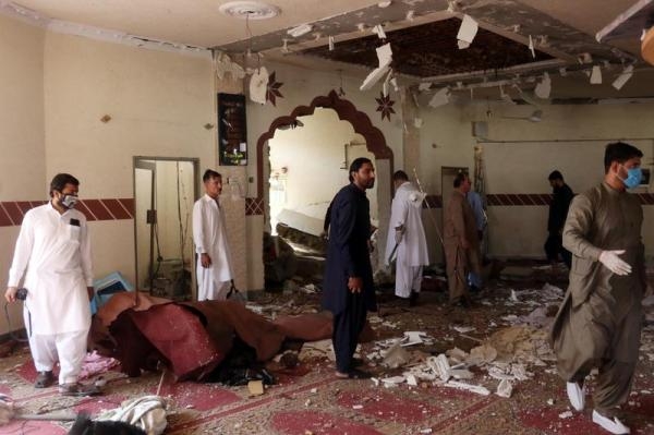 عاجل: مقتل 19 وإصابة 70 في تفجير مسجد مدينة بيشاور الباكستانية