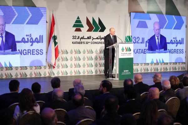 وزير العدل اللبناني الأسبق أشرف ريفي يخاطب مؤتمر 