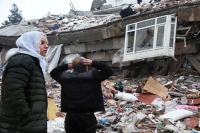 1551 قتيلا.. ارتفاع ضحايا زلزال تركيا وسوريا