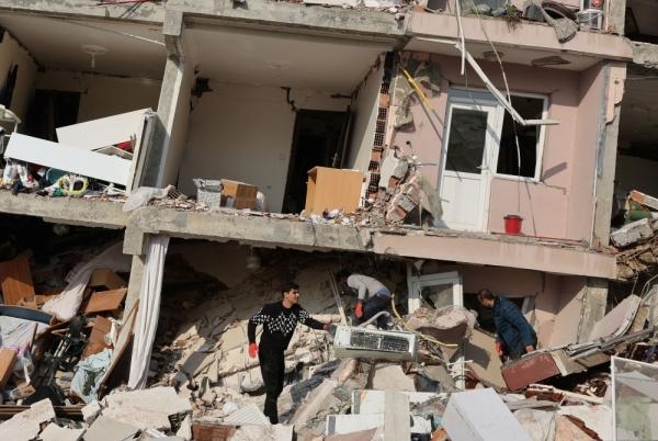 زلزال جديد بقوة 5.7 يهز منطقة شرق تركيا.. مساعدات من كوريا الجنوبية