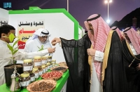 بمشاركة 21 مزارعًا و5 أسر.. أمير الباحة يدشن فعاليات مهرجان البن بالمخواة