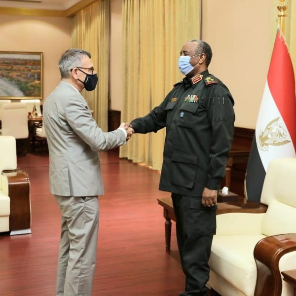 رئيس السيادي السوداني يستقبل رئيس البعثة الأممية والآلية الثلاثية - اليوم