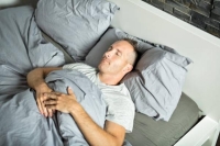 كيف تتخلص من آلام الرقبة الناتجة عن النوم؟