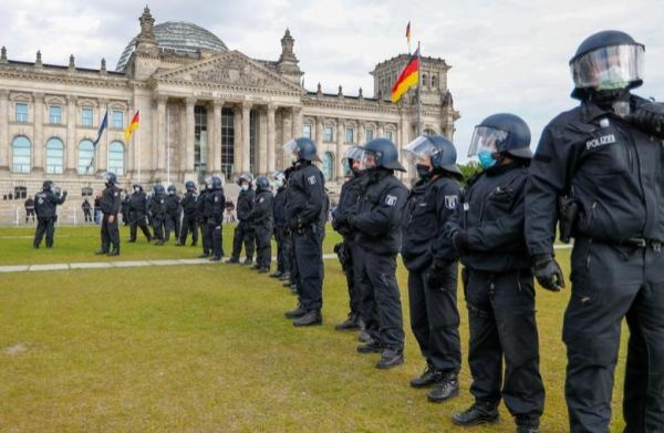 شرطة برلين تجري عملية موسعة لتأمين إعادة الانتخابات المحلية