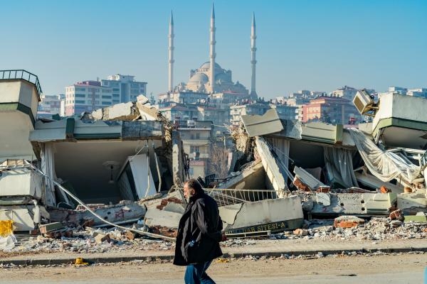 لجهود الإغاثة من زلزال تركيا وسوريا.. 100 مليون دولار أخرى من أمريكا